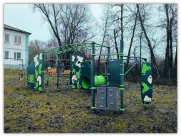 Игровые и спортивные площадки