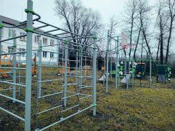 Игровые и спортивные площадки